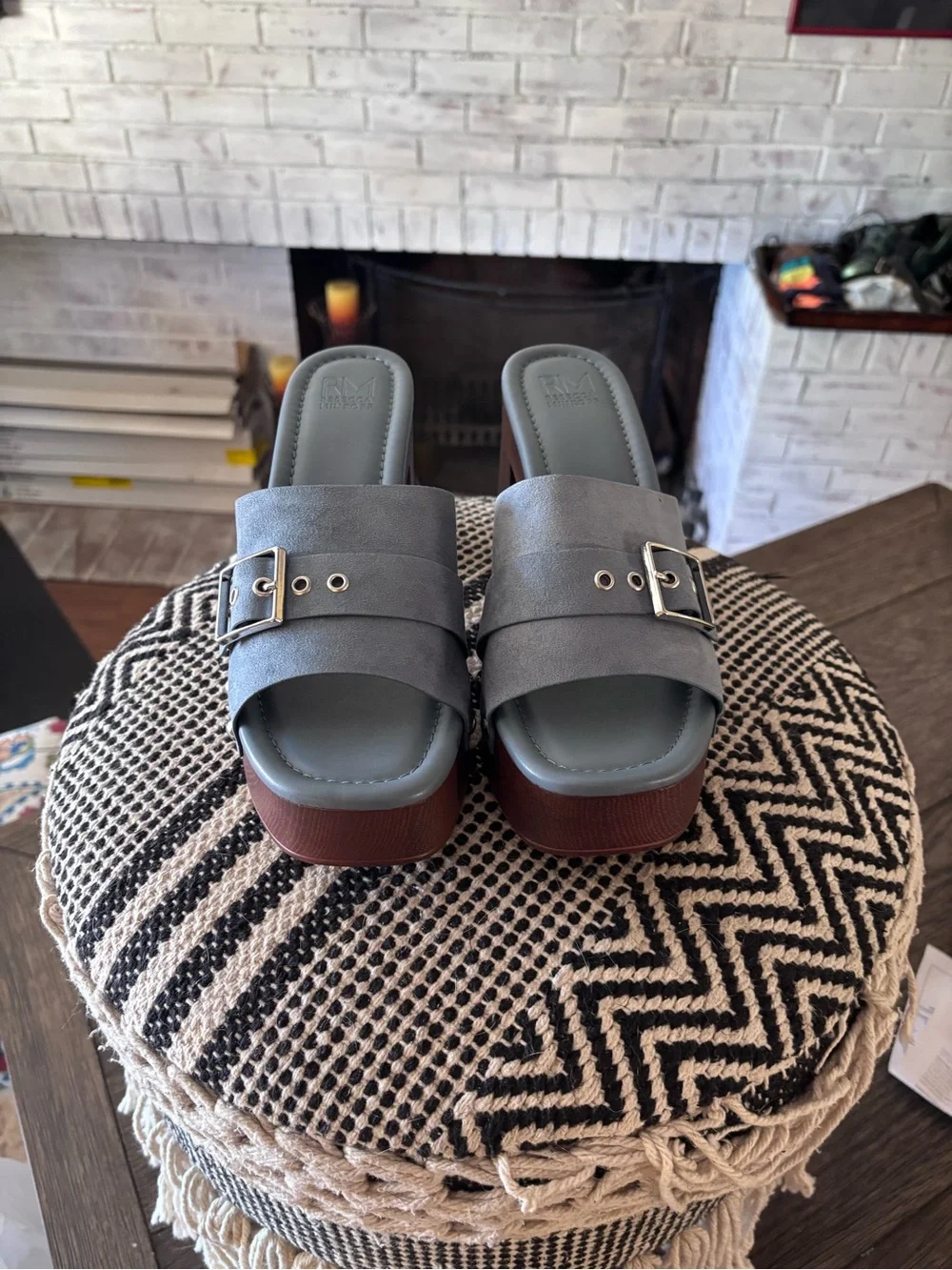 Rebecca Minkoff Grey Buckle Platform Slide sz 9.5